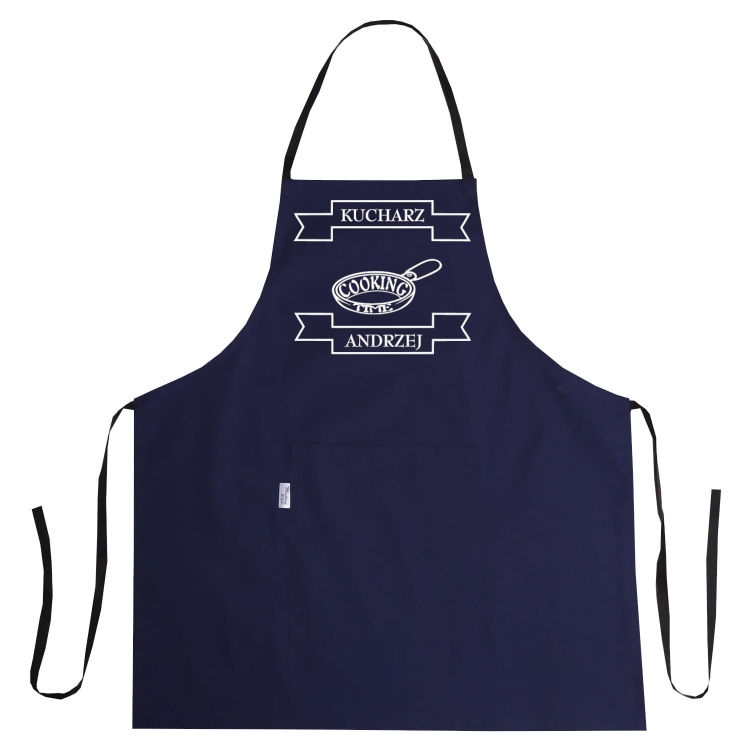 Fartuszek z nadrukiem Cooking Time w kuchni