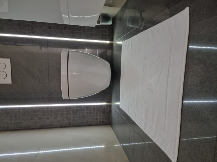 Dywanik 50x70 hotelowy z bawełny 100%